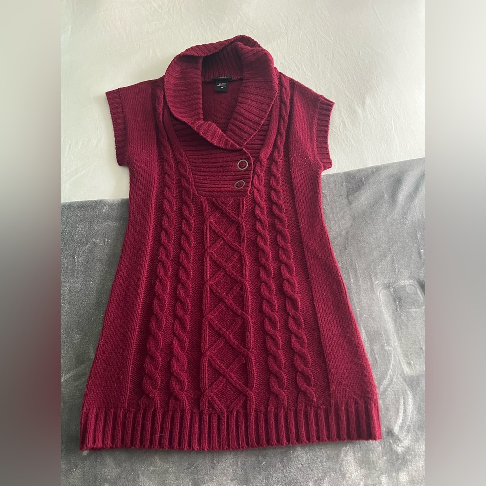 Hooked Up by IOT Burgundy Cowl Neck Sweater Vest